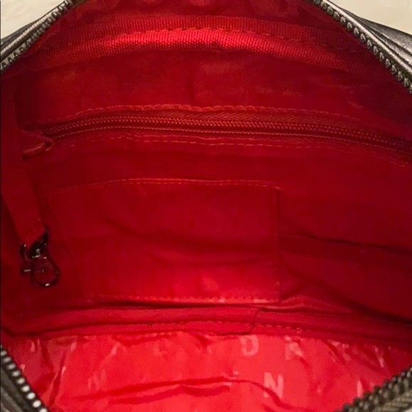 DKNY Silver Quilted Crossbody💕 - Picture 7 of 11